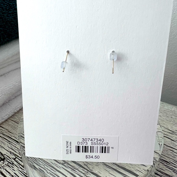 ✨NWT✨LOFT✨Earrings✨ - Picture 2 of 2